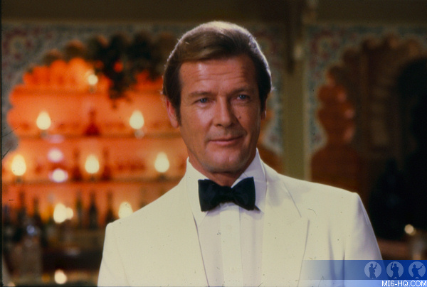 Sir Roger Moore 1927-2017