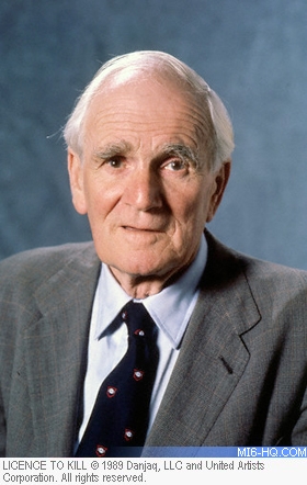 Desmond Llewelyn